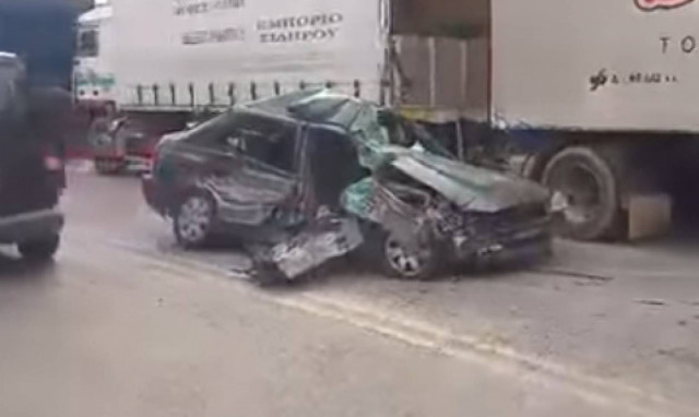 Θανατηφόρο τροχαίο στη Μεσσηνία (vid)