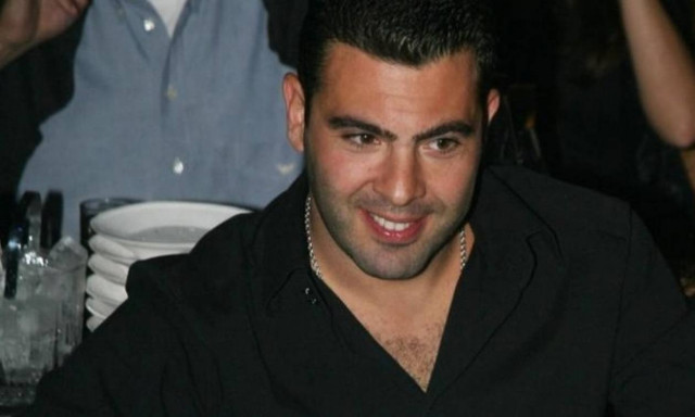 Ο Αγγλούπας πουλούσε τα πανάκριβα κλεμμένα ρολόγια στην κοσμική Αθήνα!