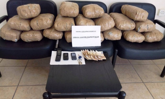 Ιωάννινα: Σύλληψη 49χρονου στην Εγνατία οδό με 20 κιλά κάνναβης