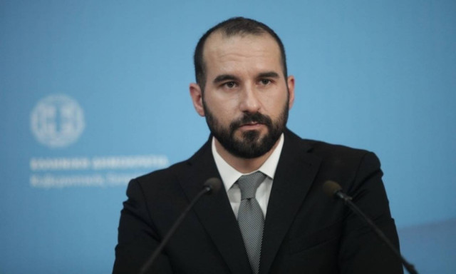 Government aims to close second review on Dec 5, gov't spokesman Tzanakopoulos says