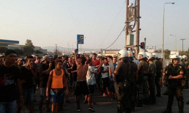 Θεσσαλονίκη: Ένας τραυματίας μετά από συμπλοκή στη δομή της «Σόφτεξ»