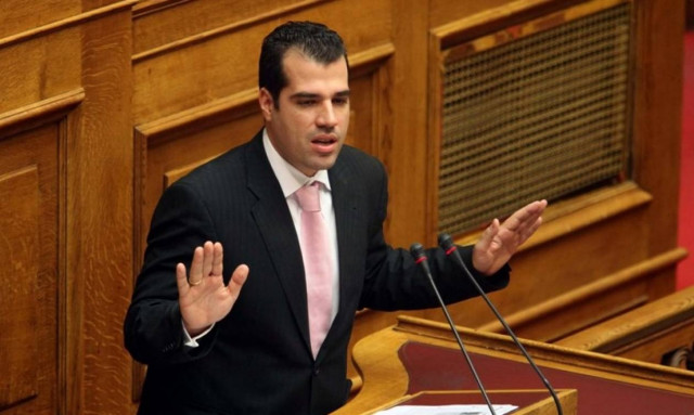 Σε κρίσιμη κατάσταση ο Θάνος Πλεύρης – Συγκλονίζουν τα λόγια του πατέρα του