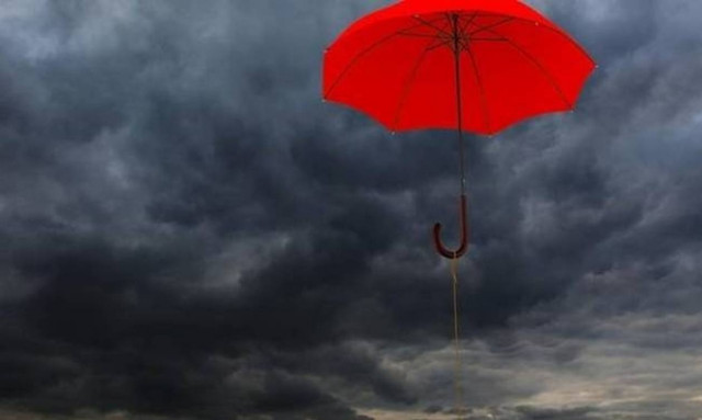 Cloud and showers forecast on Monday (14/11/2016)