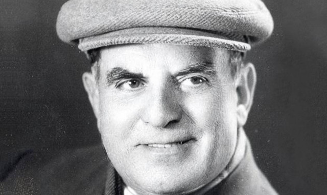 Σαν σήμερα το 1971 «έφυγε» ο ρεμπέτης Στράτος Παγιουμτζής