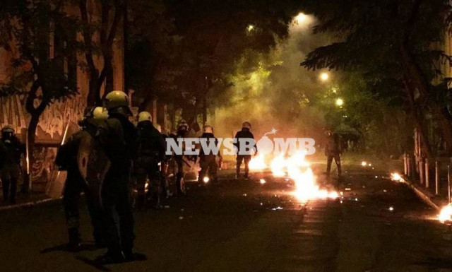 Violent clashes between anti-establishment protestors and police near Polytechnic