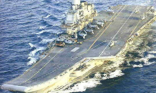 Δεκάδες τζιχαντιστές νεκροί από την πρώτη επίθεση του «Ναύαρχος Κουζνέτσοφ»