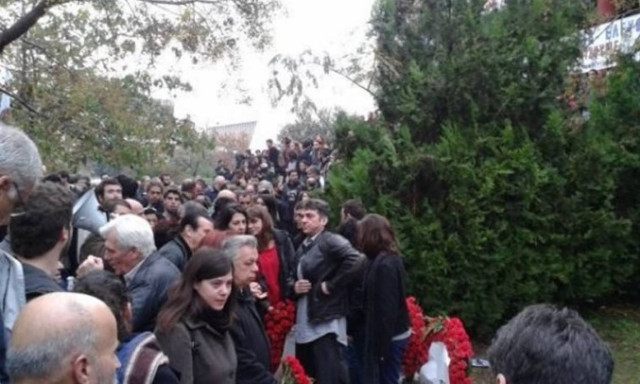 Εξέγερση Πολυτεχνείου: Επεισόδια και ξύλο στη Θεσσαλονίκη (photo-video)