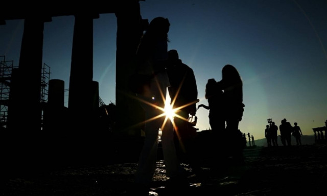 Weather Forecast: Sunny on Saturday (19/11/2016)