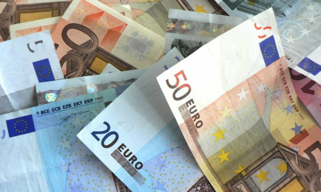 Σοκ: Το ΔΝΤ «διαλύει» το αφορολόγητο και τις ζωές των Ελλήνων