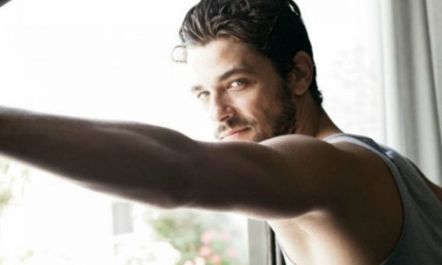 Ο Τότσικας με την κόρη του «ρίχνουν» το Instagram... από την παιδική χαρά!