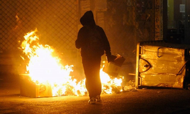 Ανάληψη ευθύνης για την επίθεση με μολότοφ στο Α.Τ. Εξαρχείων
