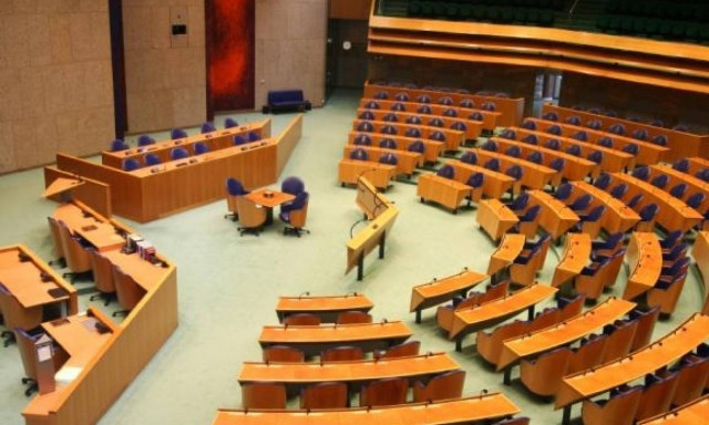 WSJ: Βόμβα στα θεμέλια της ΕΕ ο ολλανδικός νόμος για τα δημοψηφίσματα