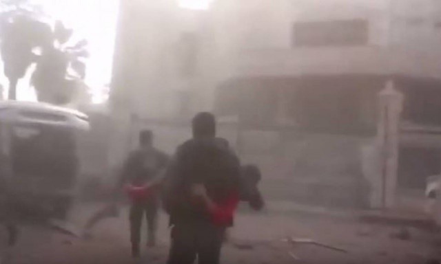 Συρία: Συγκλονίζει η διάσωση μικρού κοριτσιού μετά από βομβαρδισμό (vid)