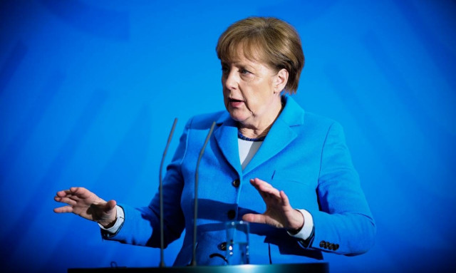 Γερμανία: Απρόσμενη στροφή 180 μοιρών από τη Μέρκελ για το προσφυγικό