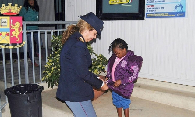 Η απίστευτη ιστορία επανένωσης μιας 4χρονης από την Ακτή Ελεφαντοστού με τη μητέρα της στην Ιταλία