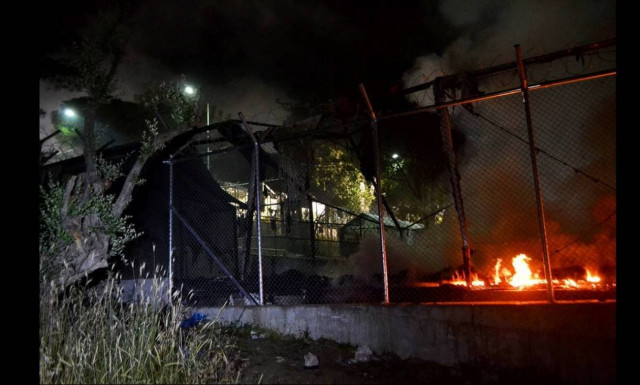 Μυτιλήνη: Μάχη με το χρόνο για τον καθαρισμό του καταυλισμού της Μόριας