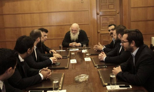 «Ναι» στις επιλογές Ιερώνυμου για Παιδεία και Ορθοδοξία λέει το Εθνικό Συμβούλιο Νεολαίας