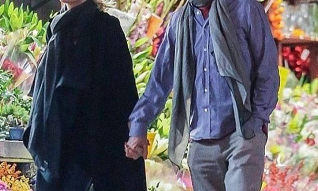 Ο πιο γρήγορος αρραβώνας στην ιστορία του Hollywood:Το ζευγάρι είναι τρελά ερωτευμένο και το δείχνει