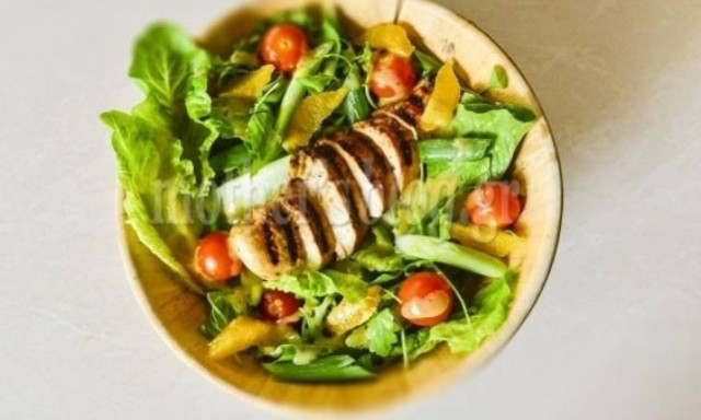 Δύο σε ένα: Μαρινάδα για κοτόπουλο και ντρέσινγκ για σαλάτα από τον Γιώργο Γεράρδο