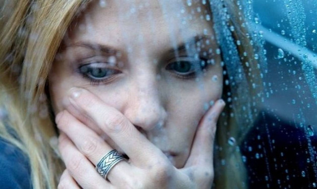 Ο καρκίνος του στόματος προσβάλλει όλο και περισσότερο τους νέους - Ποια είναι τα συμπτώματα