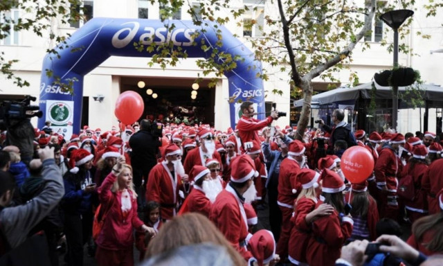 Athens Santa Run: Ποιοι δρόμοι θα είναι κλειστοί στην Αθήνα σήμερα Κυριακή 4/12