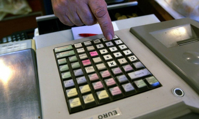 Επιχειρήσεις: Τα 2 από τα 3 ευρώ των κερδών σε φόρους