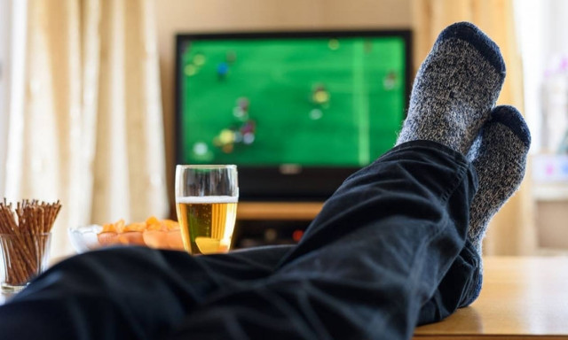 Βλέπετε πολλή τηλεόραση; Δείτε από τι κινδυνεύετε