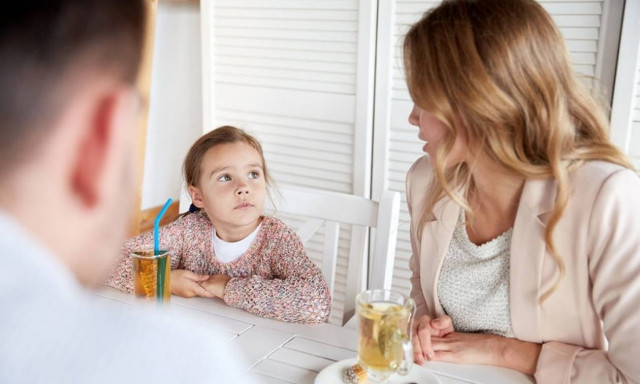 Από ποια ηλικία μπορούν τα παιδιά να καταλάβουν ότι τους λέτε ψέματα