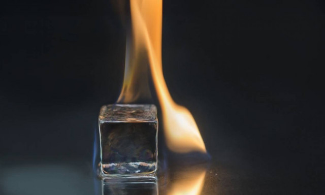 Ζέστη ή κρύο; Τι χρειάζεστε για τον πόνο στη μέση, την κράμπα, τον πονοκέφαλο