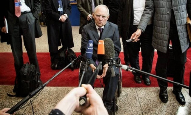 Eurogroup LIVE: «Βόμβα» Σόιμπλε – «Τορπίλισε» το Eurogroup για την Ελλάδα πριν ξεκινήσει (vid)