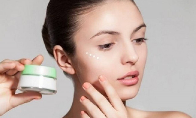 Εγκυμοσύνη και πρόσωπο: Χρήσιμα tips για την φροντίδα της επιδερμίδας σας