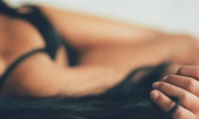 Εσύ την ξέρεις την «πεταλούδα»; Το στοματικό σεξ που ξετρελαίνει τις γυναίκες! (photos)