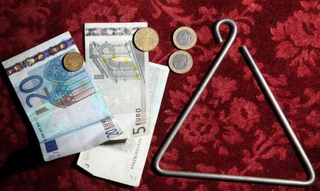 Δώρο Χριστουγέννων: Θα καταβληθεί νωρίτερα – Δείτε τις ημερομηνίες