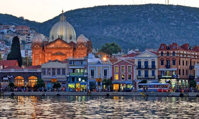 Διάγγελμα Τσίπρα: Αυτά είναι τα νησιά που γλιτώνουν την αύξηση του ΦΠΑ