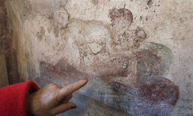 «Τα όργια της Πομπηίας» - Οι καυτές ερωτικές τοιχογραφίες σε αρχαίο οίκο ανοχής (photos)