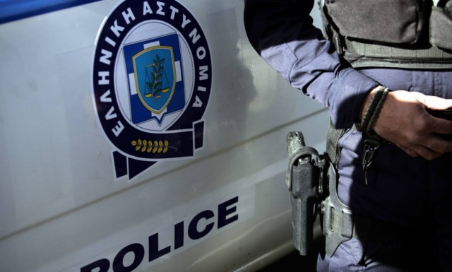 Δολοφονία-μυστήριο: Εκτέλεσαν 35χρονη μέσα στο αμάξι της με πυροβόλο όπλο