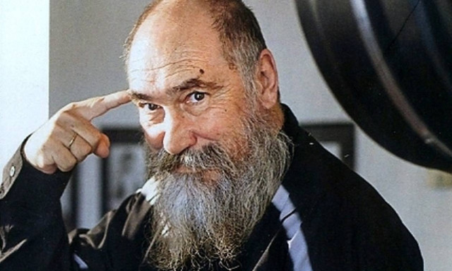 Τζίμης Πανούσης: «Πέθανε ο µικρότερος αδερφός µου νωρίς και µε ταρακούνησε πολύ»