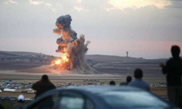 Συρία: Στάχτη 168 βυτιοφόρα του Ισλαμικού Κράτους κοντά στην Παλμύρα