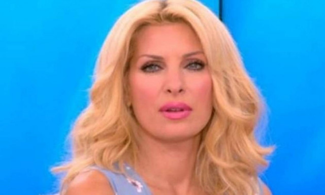 Αποχώρηση βόμβα από το πάνελ της Ελένης! Πώς αντέδρασε η Μενεγάκη;