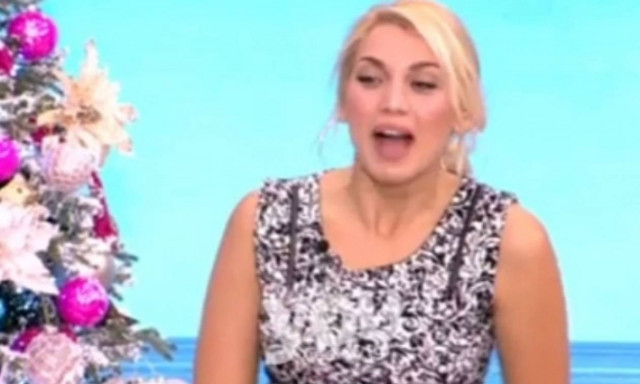 Πολύ γέλιο: Καλεσμένοι της Σπυροπούλου της είπαν ευθαρσώς: «Βαρεθήκαμε τη ζωή μας»