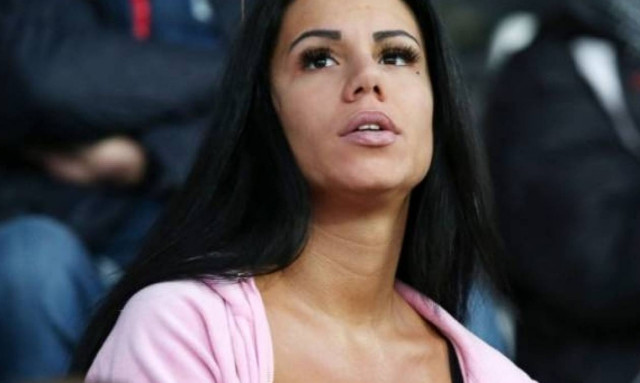 Η μελαχρινή που  «έκαψε» την Τούμπα! (pics)