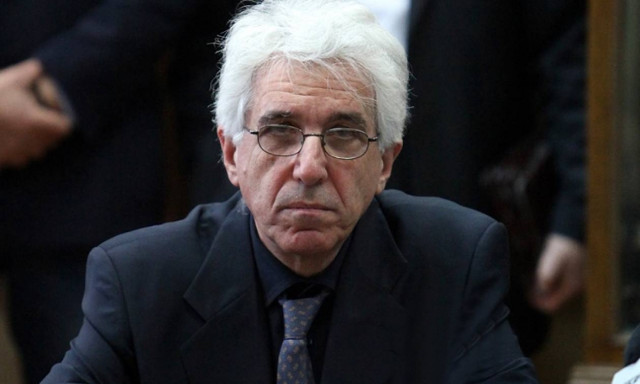 Προκλητικός ο Παρασκευόπουλος: Να αποποινικοποιηθεί το αδίκημα για το κάψιμο της σημαίας