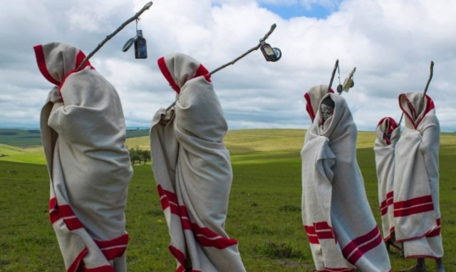 Οκτώ απίθανες παραδόσεις των φυλών της Μαύρης Ηπείρου (pics)