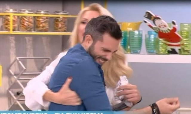 Συνέβη κι αυτό! Δείτε τι έκανε on air η Ελένη για να… ζεσταθεί!