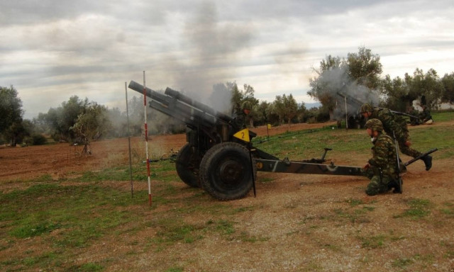 Στρατός Ξηράς: Εκπαίδευση Σχολής Πυροβολικού (pics)