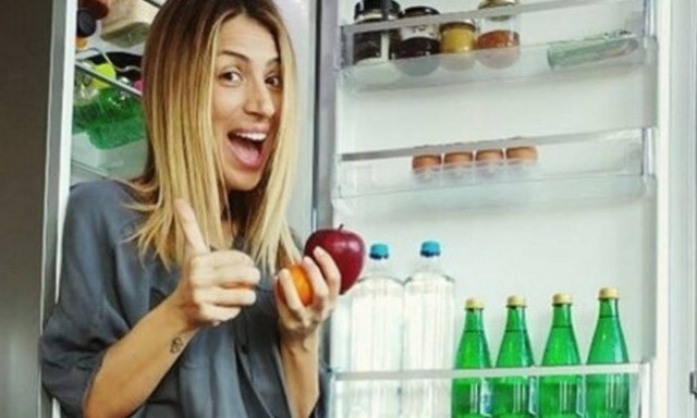 Η Μαρία Ηλιάκη μας έδειξε τι έχει μέσα στο ψυγείο της