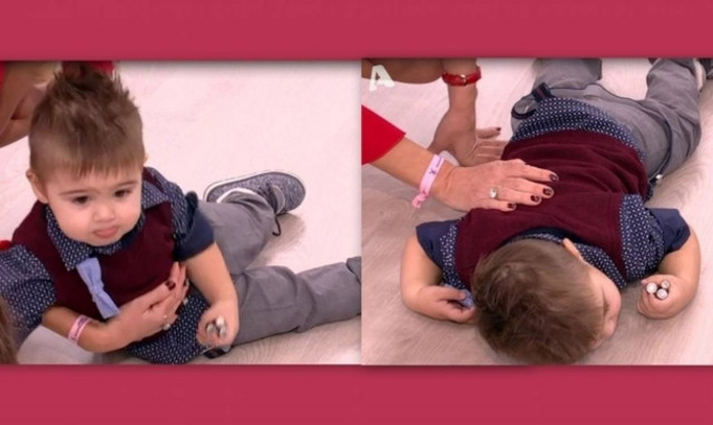 Ο μπόμπιρας που ξετρέλανε την Ελένη και τα νάζια του on air!