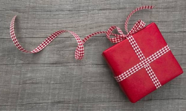 Δώρο Χριστουγέννων 2016: Δείτε online πόσα χρήματα θα πάρετε φέτος - Απίστευτη εφαρμογή