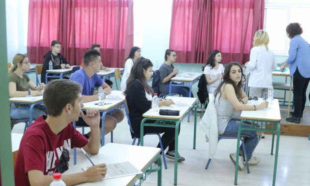 Πανελλήνιες: Έρχονται σαρωτικές αλλαγές - Ιούνιο αντί για Μάιο φέτος οι εξετάσεις