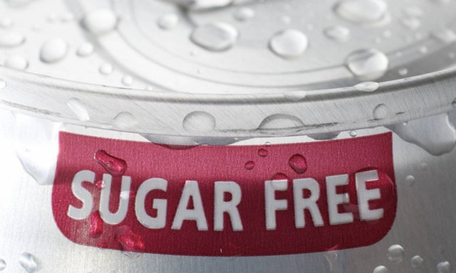 Λάιτ αναψυκτικά: Ο λόγος που δεν βοηθάνε στο αδυνάτισμα